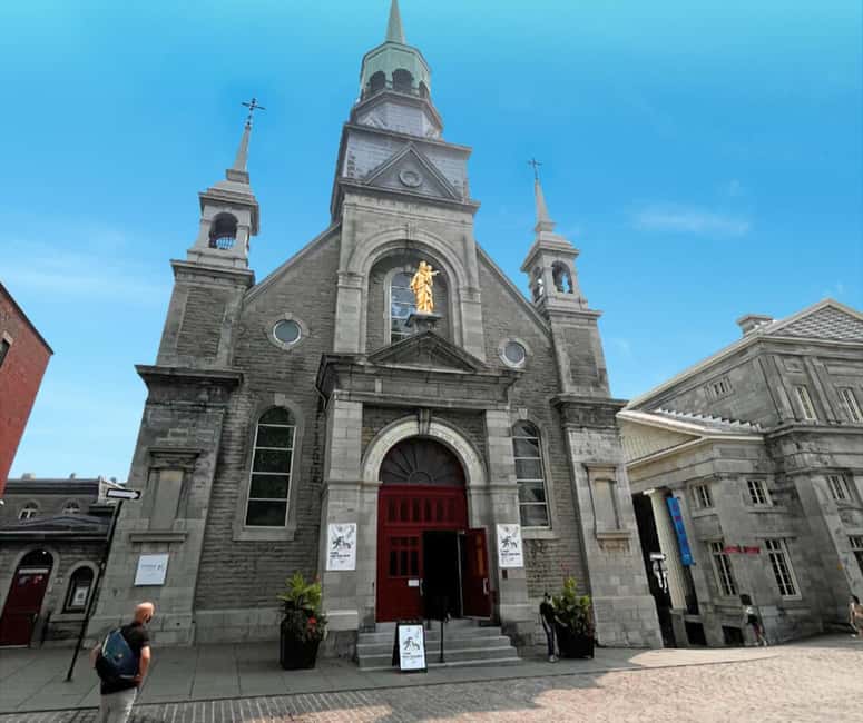 Montréal: The Original Old Montréal Walking Tour - Group size, walking pace, and physical comfort