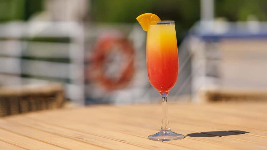 Montréal: Weekend River Brunch Cruise - A Montréal morning that starts with brunch