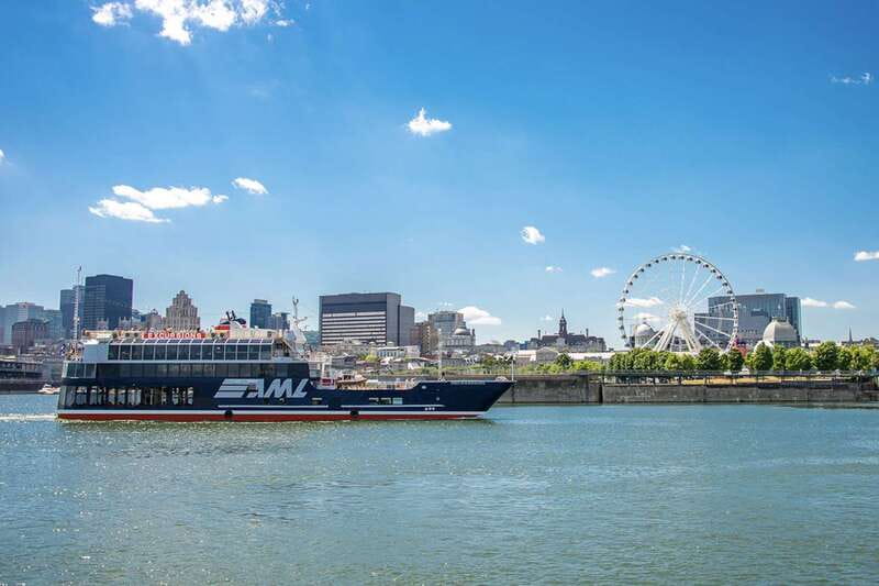 Montréal: Weekend River Brunch Cruise - The Grand Quai and Old Port departure