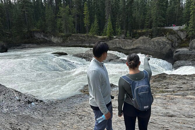 Moraine and Lake Louise with Yoho National Park Private Tour - Emerald Lake and Natural Bridge