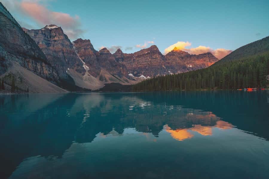 Moraine Lake 1.5hr & Lake Louise Shuttle from Canmore/Banff - Pickup from Canmore or Banff