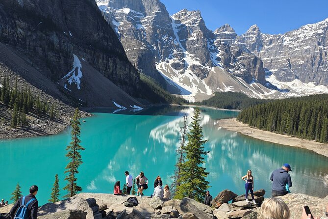 Moraine Lake and Lake Louise Half Day Tour - Moraine Lake and the Valley of the Ten Peaks