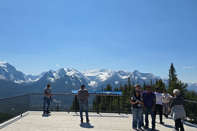 Moraine Lake and Lake Louise Half Day Tour - A realistic look at the timetable