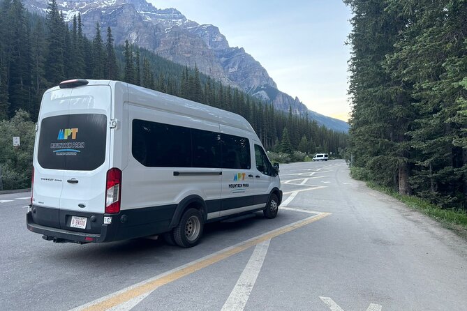 Moraine Lake And Lake Louise Tour from Banff - Moraine Lake: the strongest view of the day