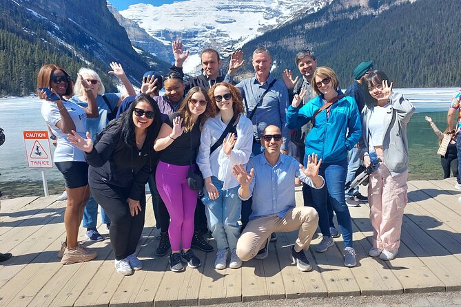 Moraine Lake and Lake Louise Tour from Calgary - Canmore - Banff - Banff Avenue gives you time to eat and browse