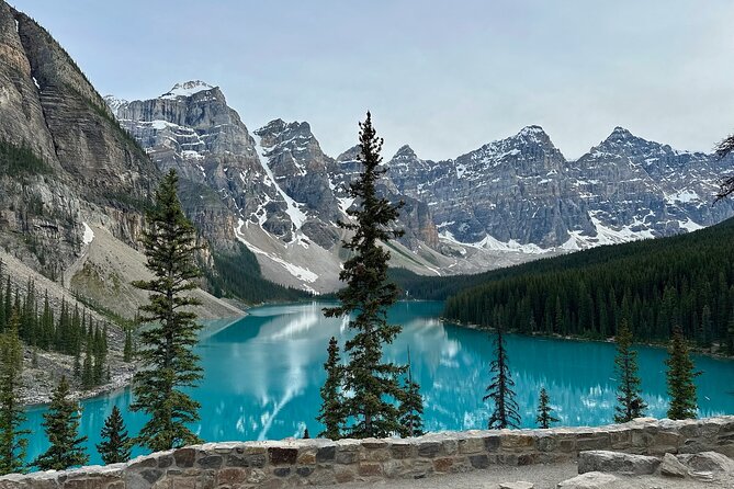 Moraine Lake, Lake Louise Afternoon Tour Half day From Banff - Lake Louise gives you a full hour