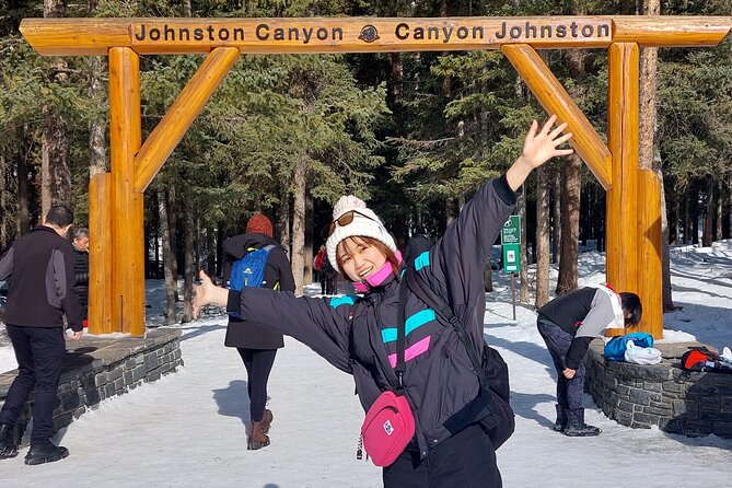 Moraine Lake, Lake Louise, Emerald Lake, Marble Canyon,Banff tour - Lunch in Lake Louise is on your own