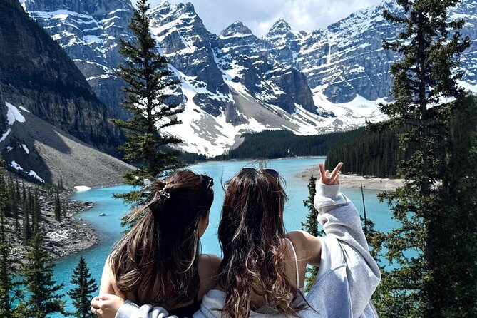 Moraine Lake, Lake Louise Johnston Canyon Banff National Park - Lake Louise, with time for the essential view