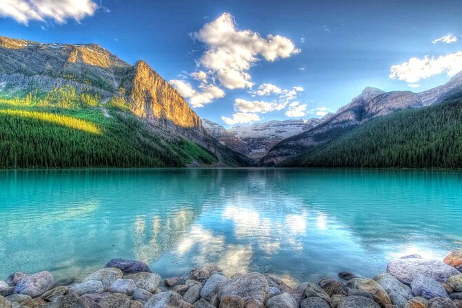 Moraine Lake Lake Louise Johnston Canyon Emerald Lake Day tour - Lake Louise and the short lunch break