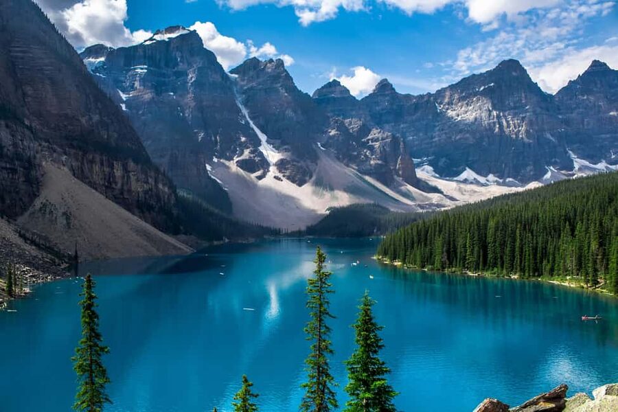 Moraine Lake: Lake Louise & Yoho & Moraine Lake Day Tour - Emerald Lake brings Yoho into the picture