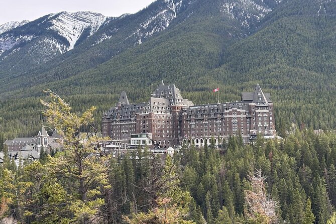 Moraine Lake & Louise & Banff Day Tour From Calgary-Canmore-Banff - The guide can shape the whole experience