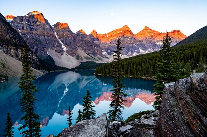 Moraine Lake Sunrise(2.5hrs)&Lake Louise(2hrs) from Canmore/Banff - The real value of avoiding the parking struggle