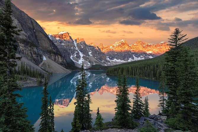 Moraine Lake Sunrise(2.5hrs)&Lake Louise(2hrs) from Canmore/Banff - Small touches that make the cold easier