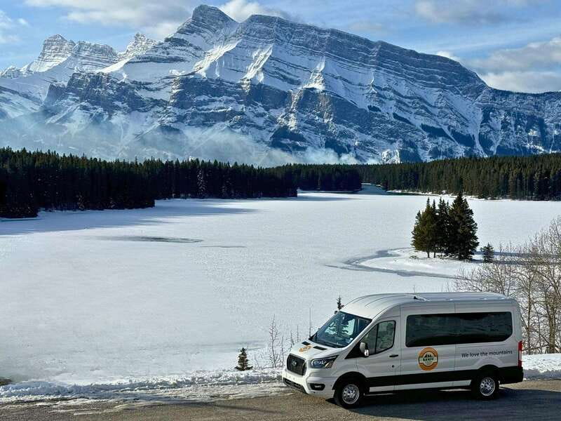 Moraine Lake Sunrise & Lake Louise from Calgary/Canmore/Banf - Who will enjoy this tour most