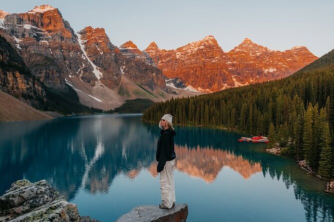 Moraine Lake Sunrise & Lake Louise Golden Hour Experience - Two hours at Moraine Lake before the crowds