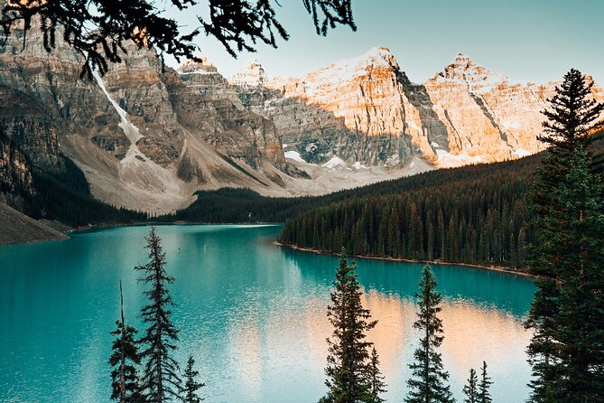 Moraine Lake Sunrise & Lake Louise Tour - from Canmore/Banff - Why the sunrise start matters at Moraine Lake