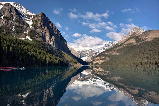 Morning Tour at Moraine Lake(2hrs) & Lake Louise(2hrs) - Morant’s Curve and the Bow Valley Parkway