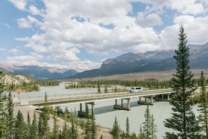 Mountain Lakes and Waterfalls - roundtrip from Banff - Lunch at Emerald Lake Lodge