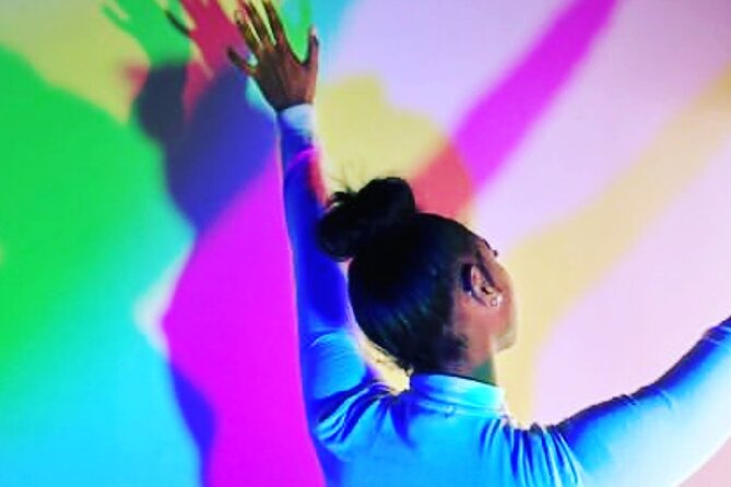 Museum of Illusions Montreal - 70+ Illusions to Explore - The exhibits are made for participation