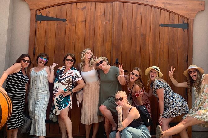 Naramata Half Day Wine Tour (Incl. Tasting Fees & Guide Grat!) - Three Sisters and the family approach