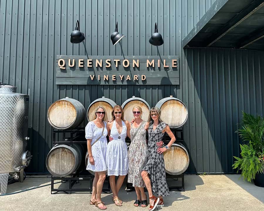 Niagara: A Twilight Wine Adventure With 3-Course Dinner - What each tasting stop adds