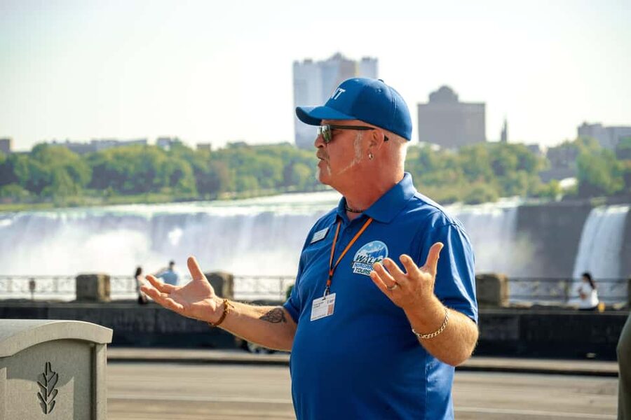 Niagara Falls Boat Cruise with Historical Walking Tour - Key points at a glance