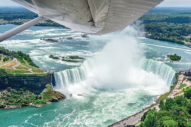Niagara Falls Breathtaking Aerial Tour on Plane with iflyTOTO - From Niagara District Airport to the river