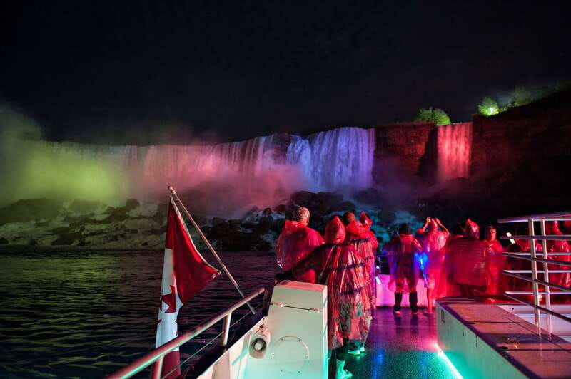 Niagara Falls, Canada: Evening Fireworks Cruise - Key points to know before you go