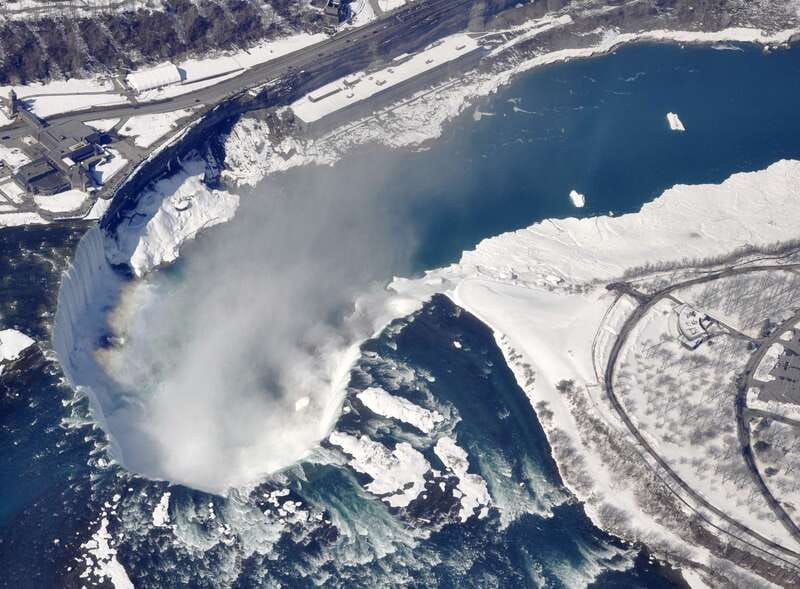 Niagara Falls, Canada: Scenic Helicopter Flight - Safety, comfort, and the passenger experience