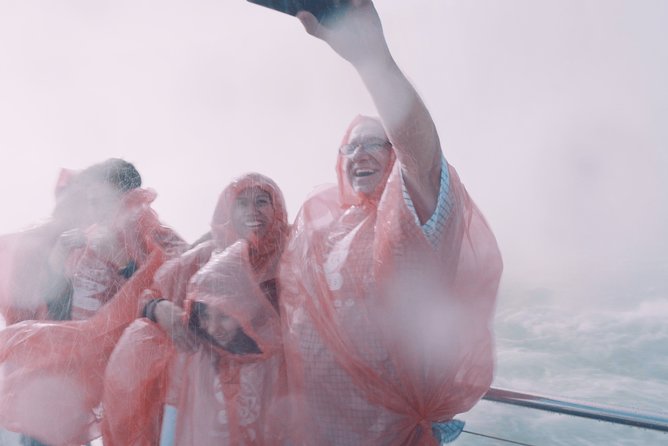 Niagara Falls Canada Tour: Helicopter, Boat, Behind Falls & Lunch - What the small group changes