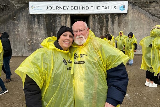 Niagara Falls Canada Walking Tour With Boat Cruise - Walking the Niagara Parkway to the Falls