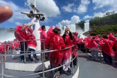 Niagara Falls Canada Walking Tour With Boat Cruise