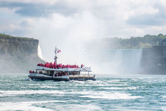 Niagara Falls Canada Walking Tour With Boat Cruise - Important limits and mixed expectations