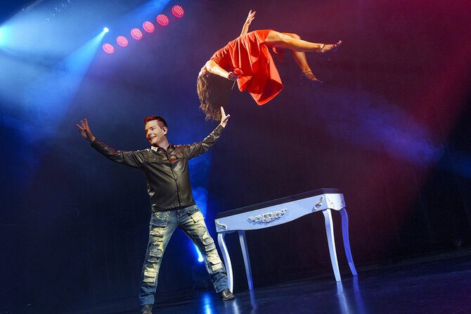 Niagara Falls, Canada: Wild Magic Show Ticket - A Vegas-style magic show in Niagara Falls