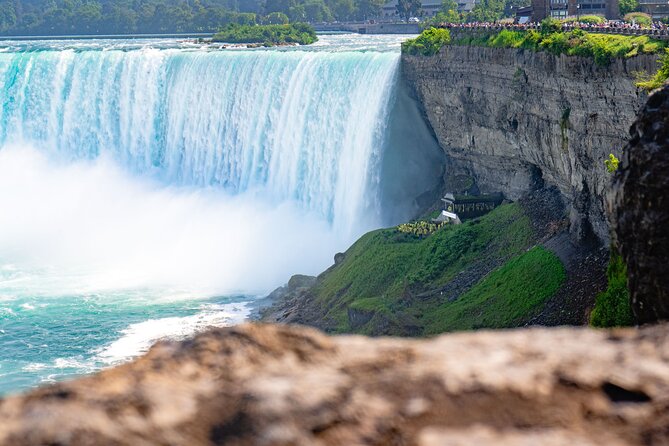 Niagara Falls Day Tour from Toronto and Skip the Line Boat Cruise - Maple Leaf Place and the maple tasting