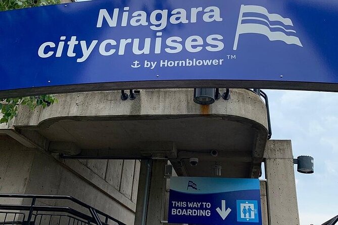 Niagara Falls Day Tour from Toronto Includes Boat Tour and Winery - Table Rock gives you the first real Falls view