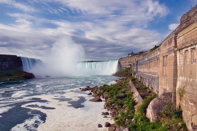 Niagara Falls Day Tour from Toronto with Boat Cruise and Lunch - Key points to know before you book