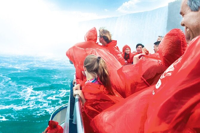 Niagara Falls Day Tour from Toronto with Boat Cruise and Lunch - Leaving Toronto at 8:30 in the morning