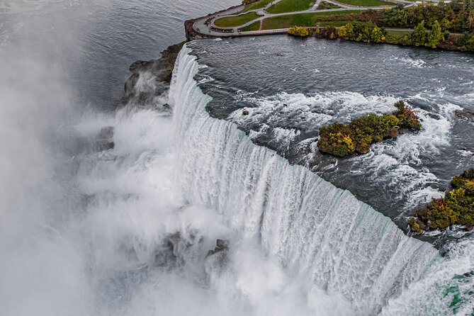 Niagara Falls Day Tour from Toronto with Boat Cruise and Lunch - Lunch above Niagara Falls