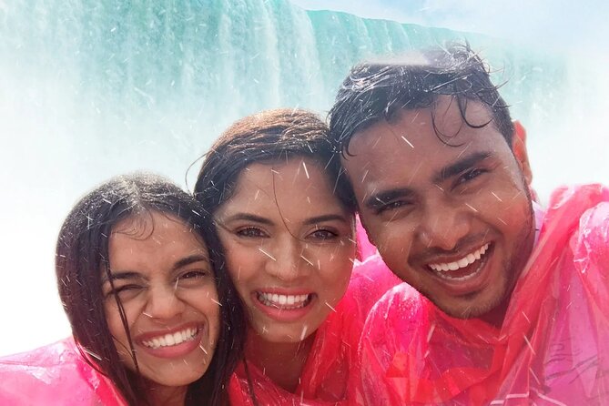 Niagara Falls Day Tour from Toronto with Boat Cruise and Lunch - One hour in Niagara-on-the-Lake
