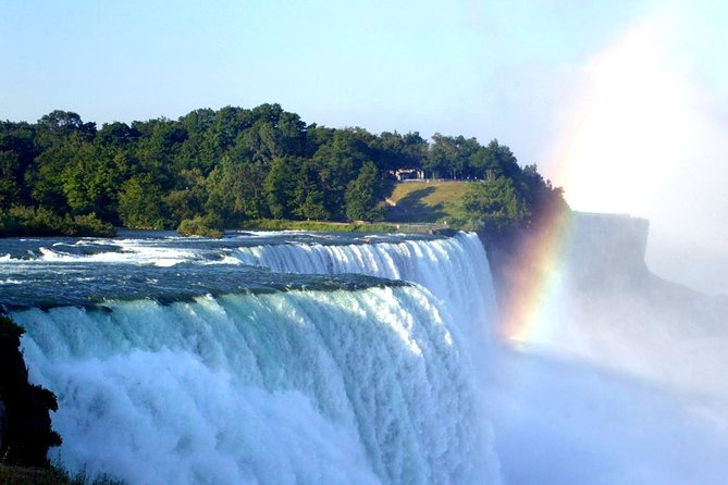 Niagara Falls Day Tour Includes Boat Cruise, Winery Stop & Lunch - Winter replaces the cruise with Journey Behind the Falls