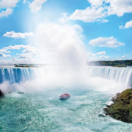 Niagara Falls Eco Walking Tour with Boat Cruise - A short walk that leads to Niagara’s biggest splash