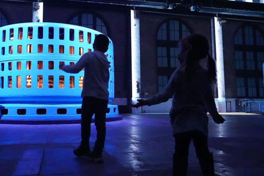 Niagara Falls: Niagara Parks Power Station & Tunnel at Night - How the self-guided format affects the visit