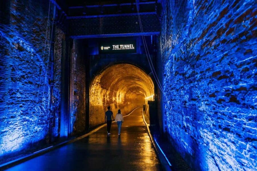 Niagara Falls: Niagara Parks Power Station & Tunnel at Night - Entering the generator hall after dark