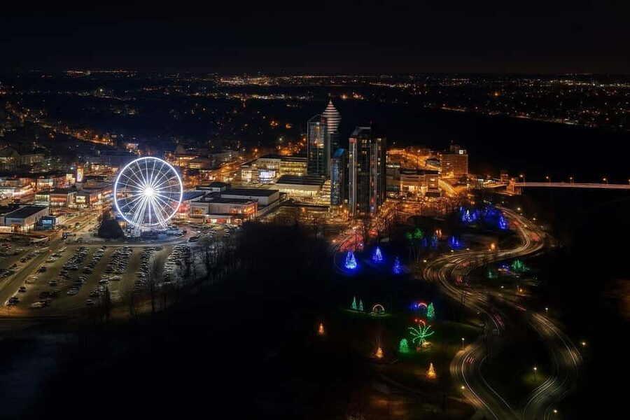 Niagara Falls: Skylon Tower, Fireworks & Walking Tour Canada - Meeting details and simple preparation
