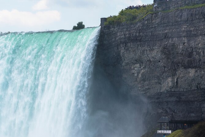 Niagara Falls Tour from Toronto: Boat Ride & Journey Behind Falls - Niagara Parkway, Horseshoe Falls, and the photo stops