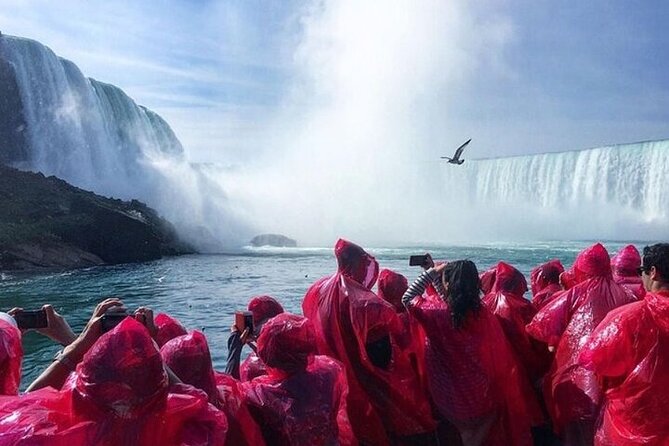 Niagara Falls Tour from Toronto with Winery & Niagara on The Lake - Niagara-on-the-Lake in one quick hour