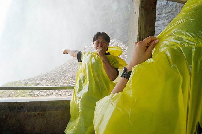 Niagara Falls Tour With Journey Behind the Falls & Boat Cruise - Going behind the Horseshoe Falls