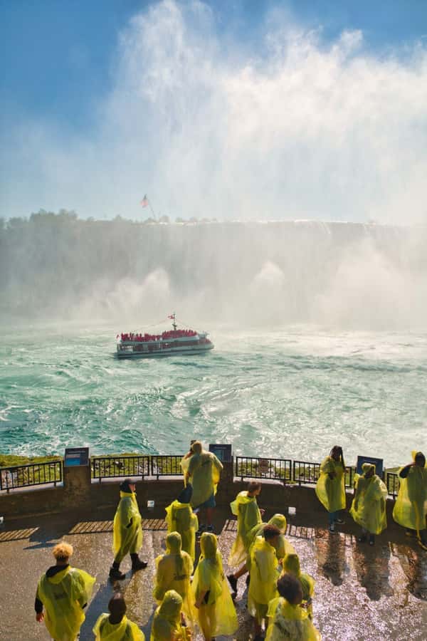 Niagara Falls Tour with Skip the Line Cruise - Whirlpool Rapids and the power of the Niagara River