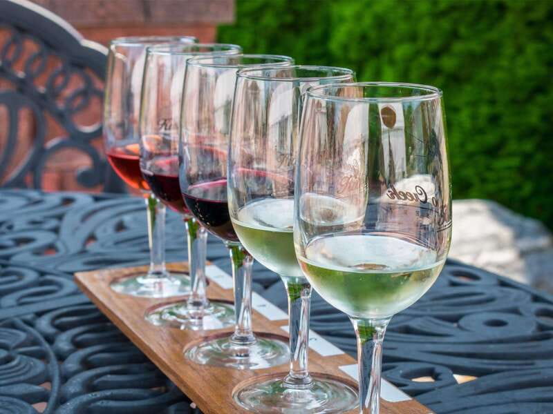 Niagara Falls: Winter Niagara Wine Tour with Transportation - Key points to know before you book
